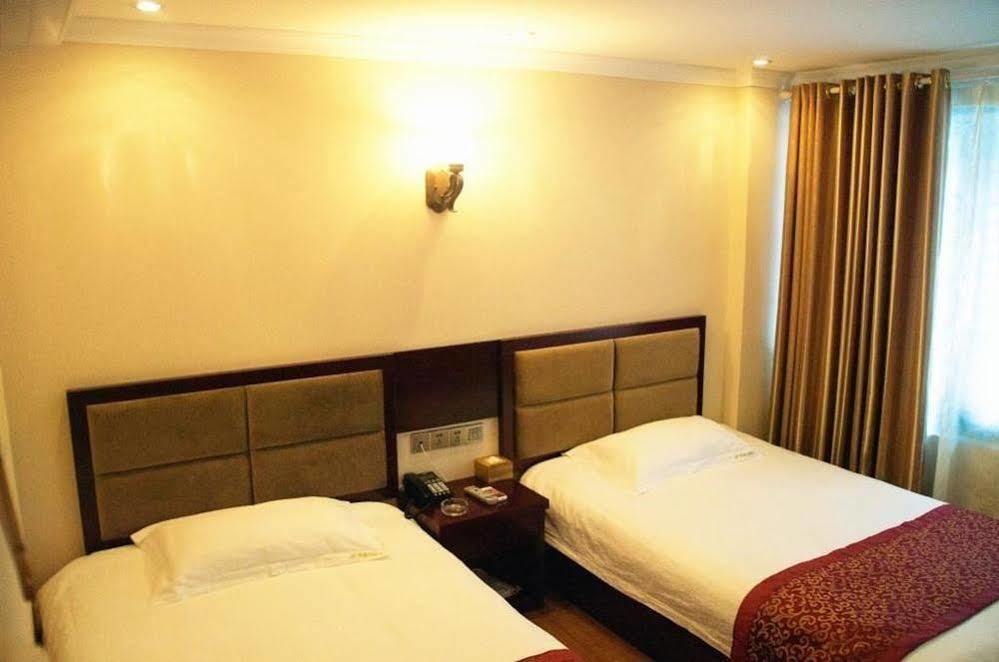 Chongqing Sipulan Express Hotel Екстер'єр фото